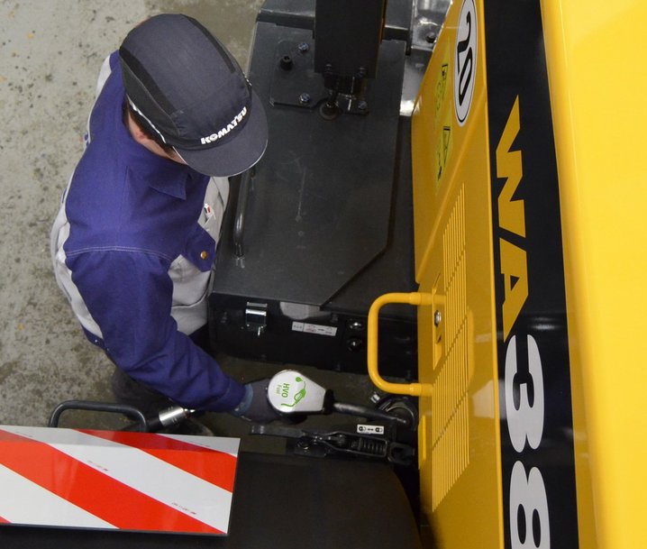 Komatsu annuncia il passaggio all'HVO come carburante con cui le macchine saranno rifornite già in fabbrica